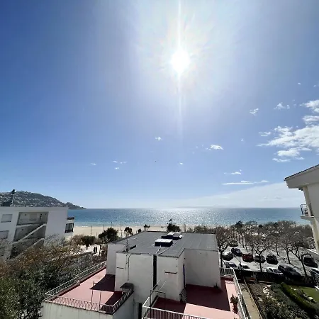 Apartment El Molino Roses